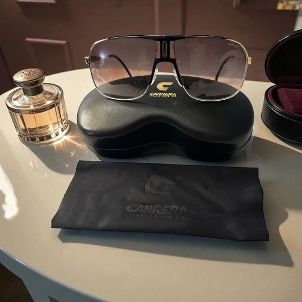 UNISEXY CARRERA AVIATOR 1043/S 2M2 BLACK/GOLD SUNGLASSES